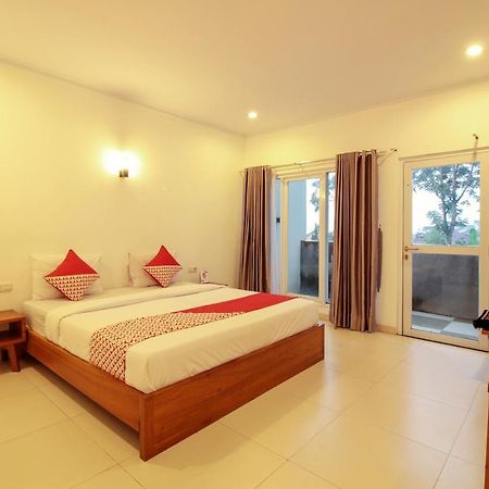 Oyo 396 Tibrae Residence Syariah Lembang Ngoại thất bức ảnh