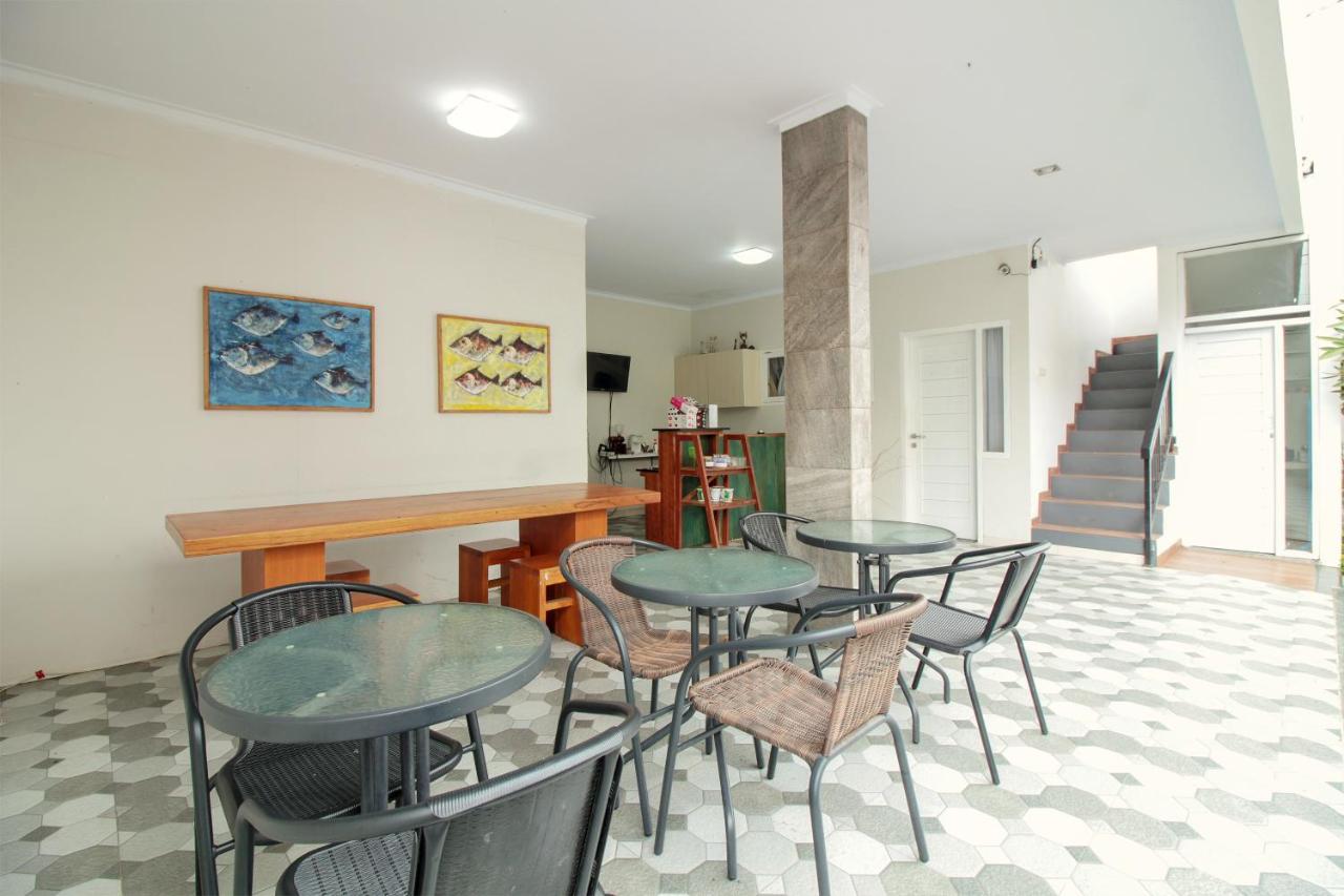 Oyo 396 Tibrae Residence Syariah Lembang Ngoại thất bức ảnh