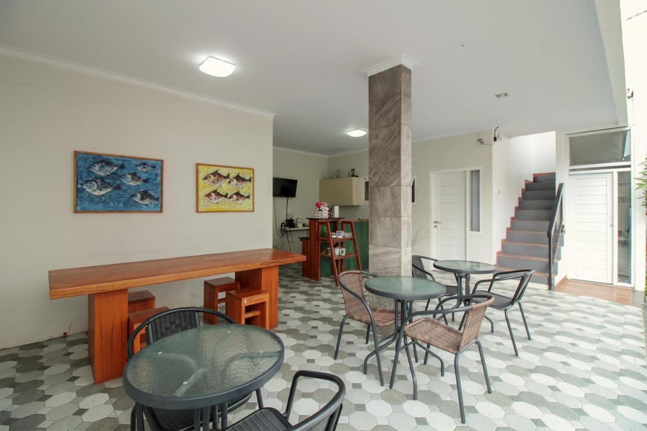Oyo 396 Tibrae Residence Syariah Lembang Ngoại thất bức ảnh