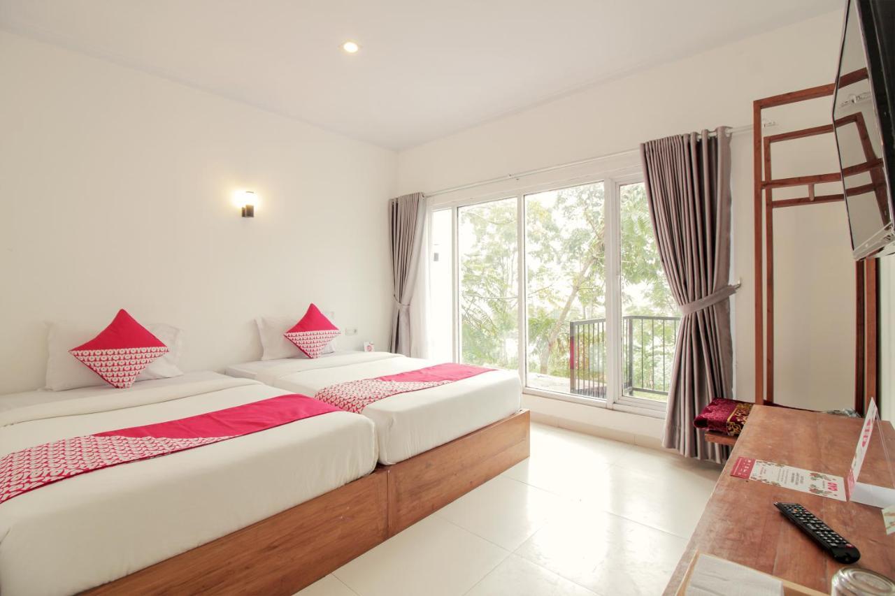 Oyo 396 Tibrae Residence Syariah Lembang Ngoại thất bức ảnh